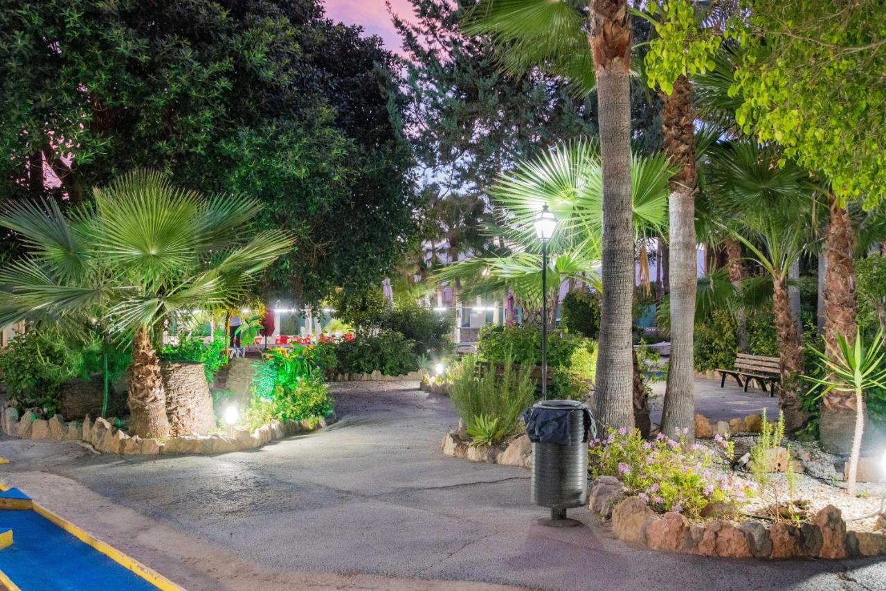 Apartamentos Palasiet Benidorm Exteriör bild